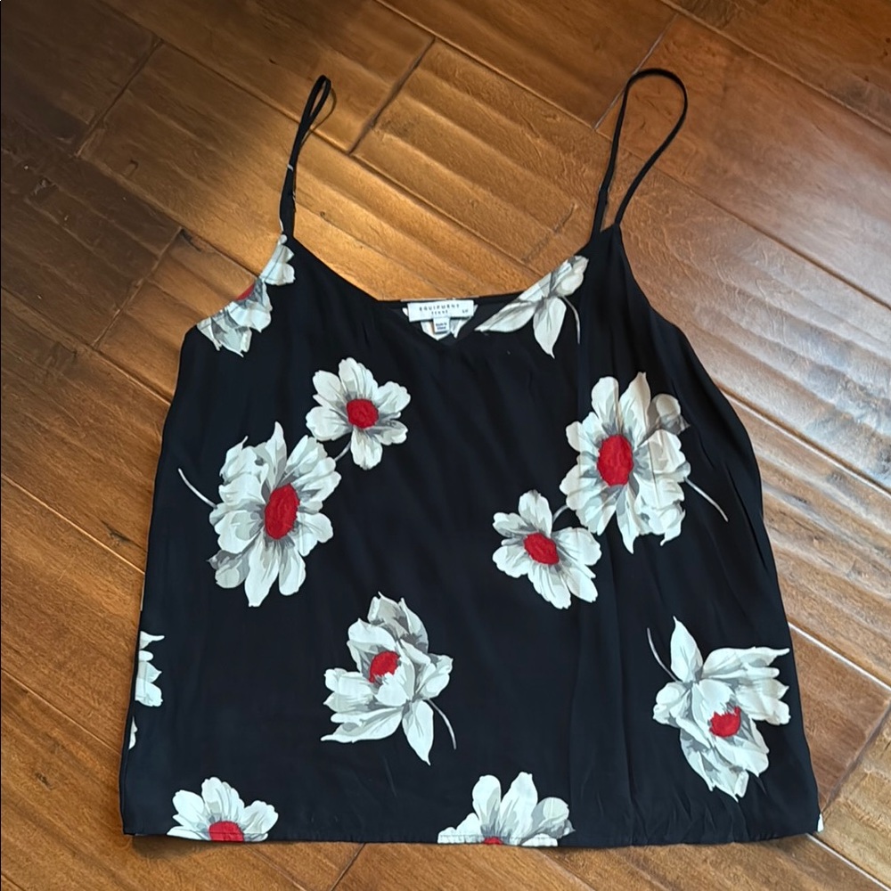 ❤️100% SILK Equipment Femme camisole-size small❤️